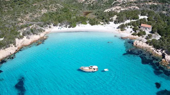 Wycieczka drewnianą łodzią do archipelagu La Maddalena z Palau