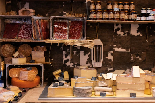 Gourmet and vineyards tour for small groups in Bordeaux
