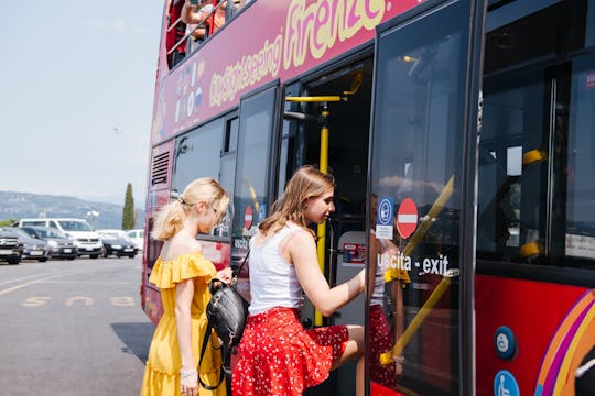 Excursión por la costa en autobús turístico por Florencia desde Livorno