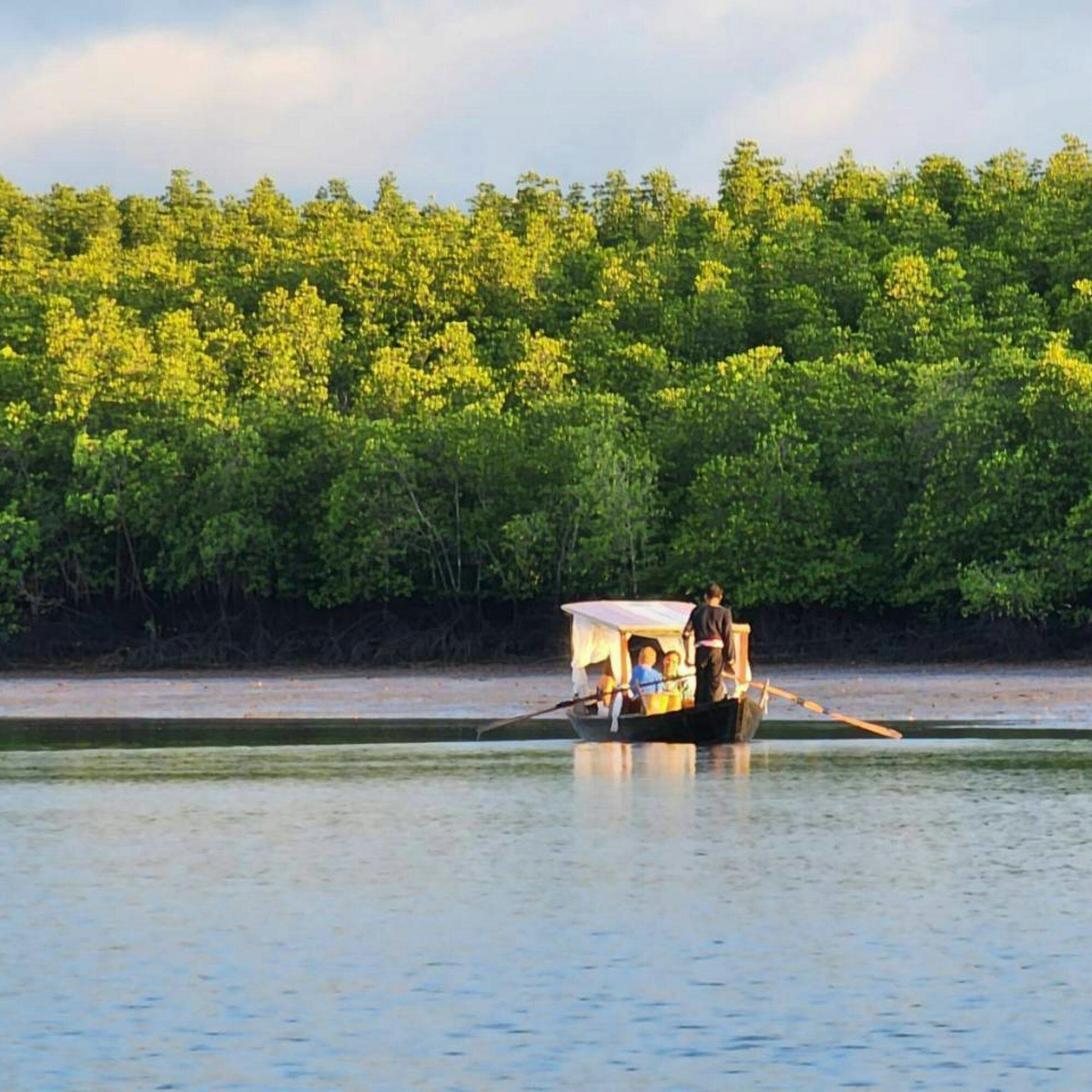 Ko Lanta Village Visit with Boat Trip & Cooking Lesson