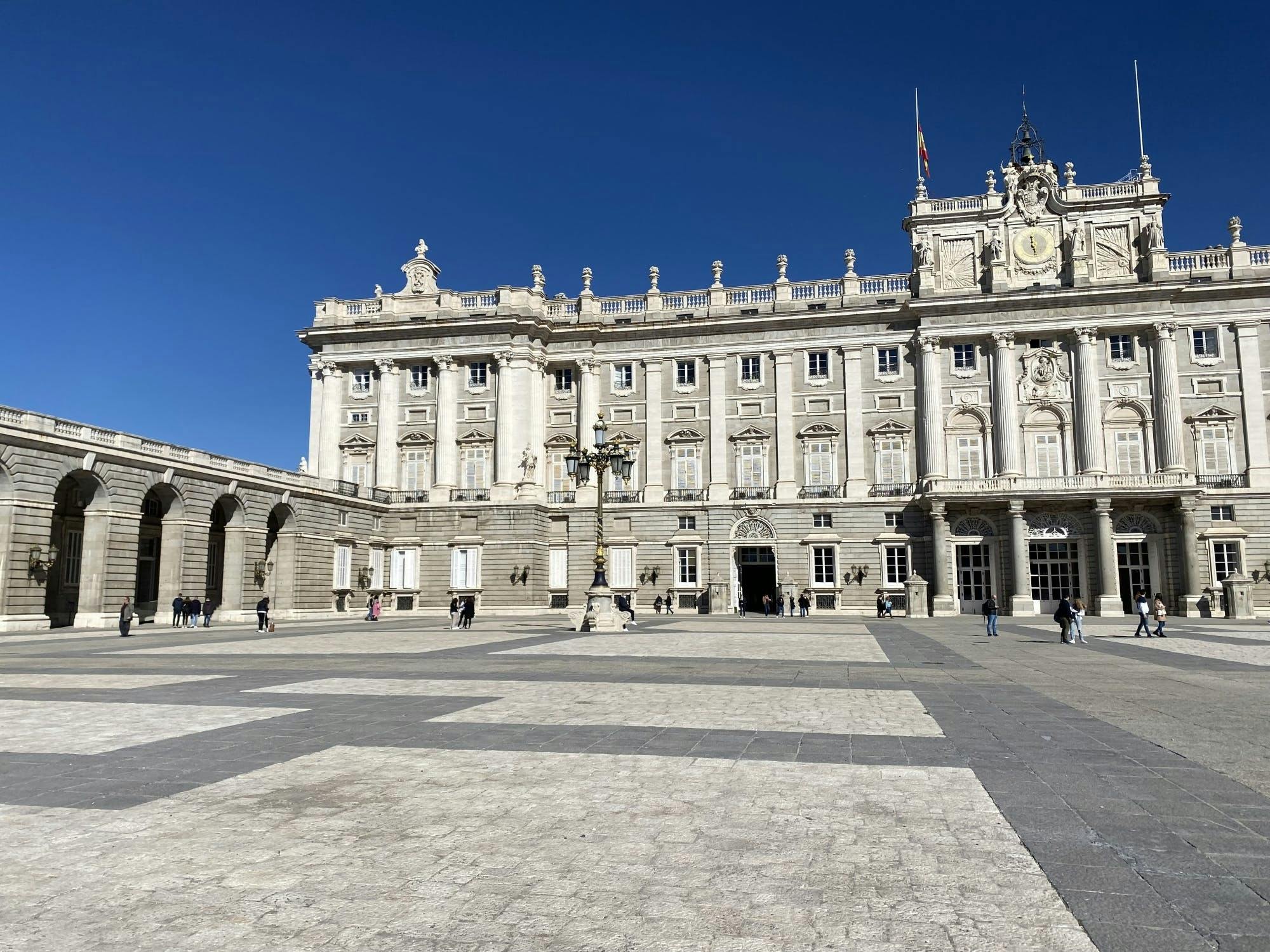 Galeria das Coleções Reais e visita guiada ao Palácio Real em inglês