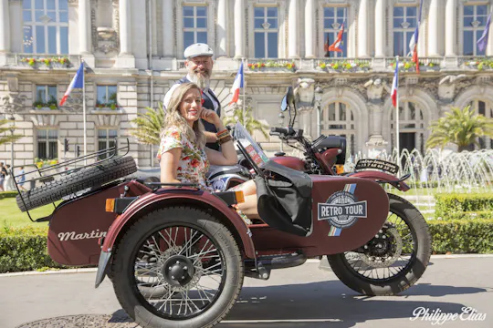 Tour de sidecar Great Escape saindo de Tours