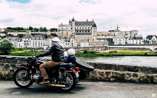 Półdniowa wycieczka motocyklem z wózkiem bocznym po Dolinie Loary z Amboise