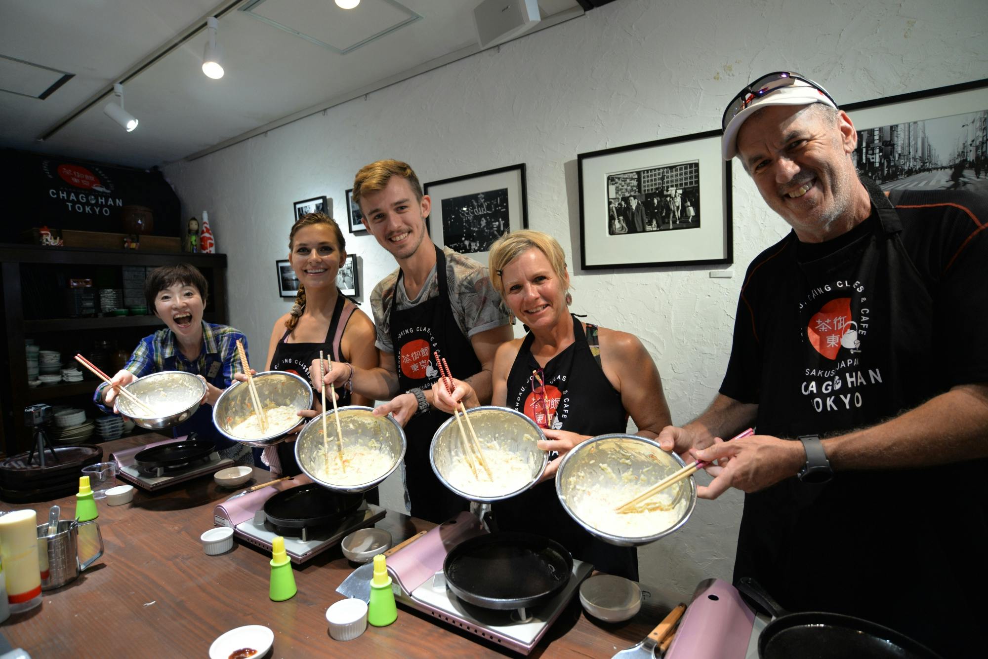 Okonomiyaki cooking class in Tokyo