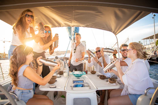 Cocktail Workshop and Sailing Cruise in Barcelona