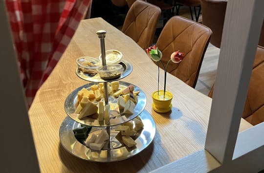 Expérience de dégustation de fromage et visite guidée d'une ferme traditionnelle