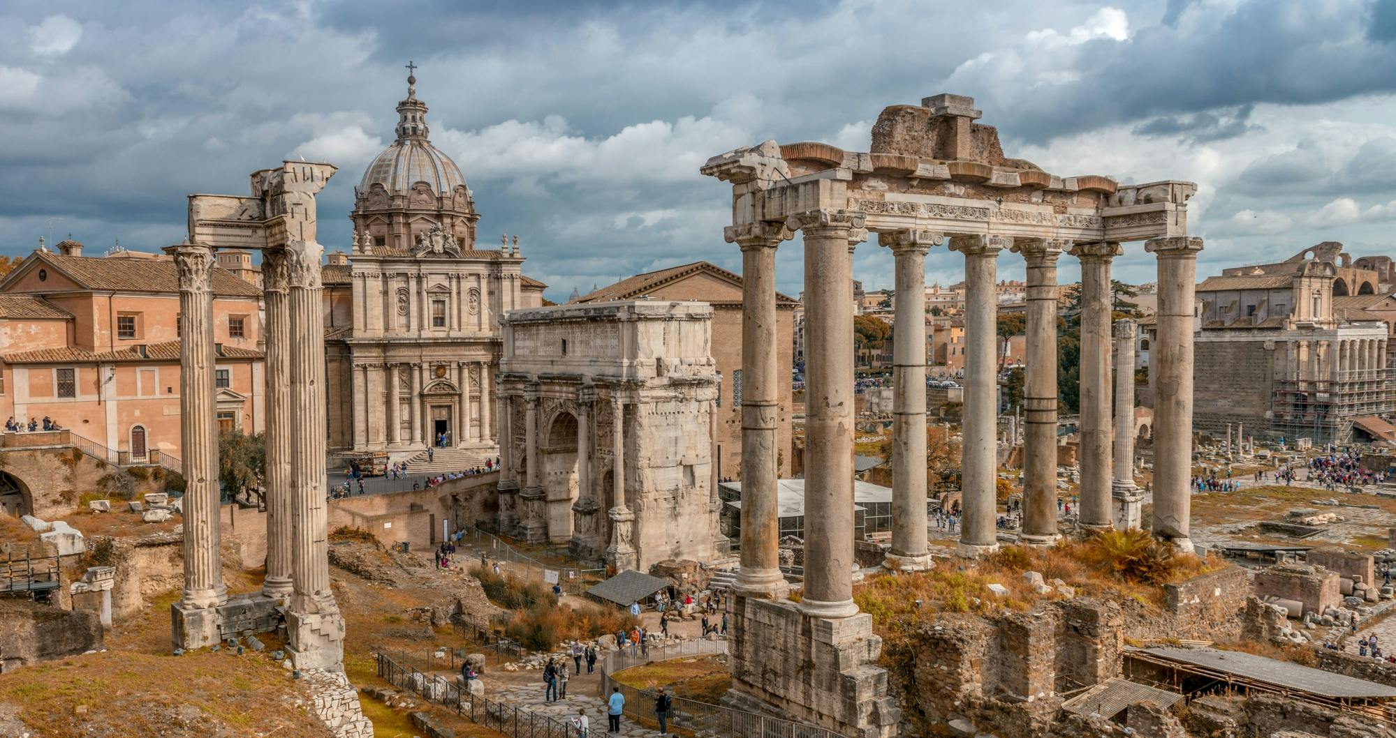 Doświadczenia z Forum Romanum Palatynu i multimedialne wideo