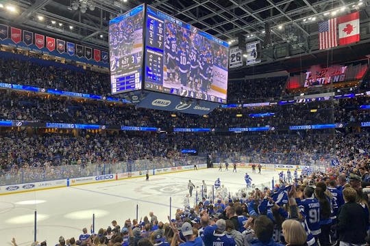 Match de hockey sur glace du Lightning de Tampa Bay à l'Amalie Arena