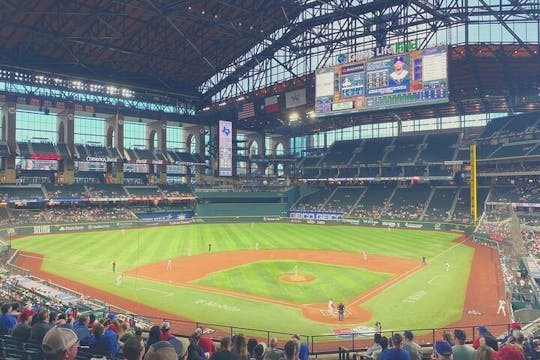 Tickets für das Baseballspiel der Texas Rangers im Globe Life Field