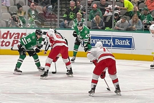 Mecz hokeja na lodzie Dallas Stars w American Airlines Center