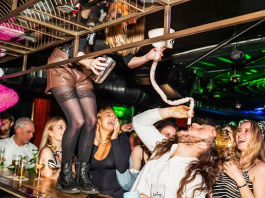 Ultimate Leidseplein party pub crawl em Amsterdã