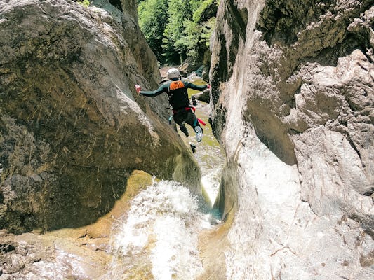 Experiência de canyoning em Chli Schliere