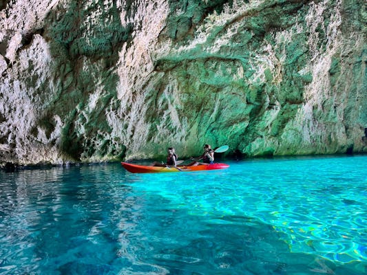 Excursion d'exploration des grottes en kayak et tuba à Cova dels Orguens à Javea