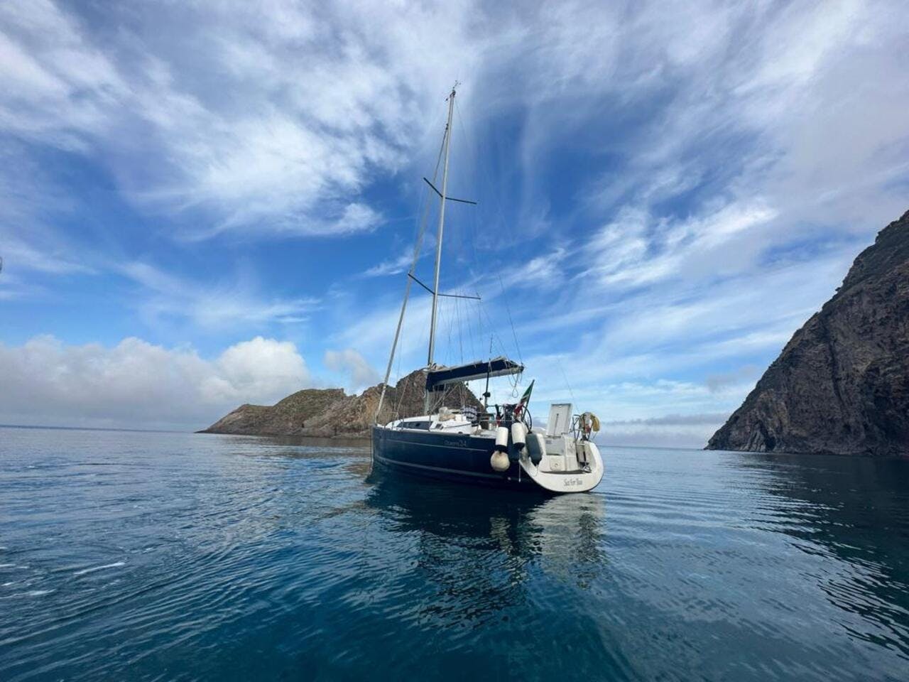 Half-day sailboat tour from Syracuse