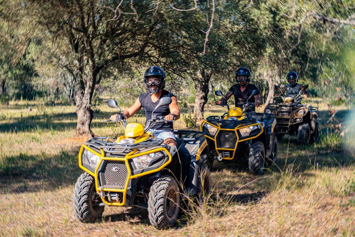 Hele dag quad tour met traditionele Portugese lunch en proeverijen