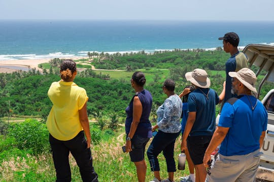 Walkers Reserve Eco Tour in Adventure Vehicle with Barbecue Lunch