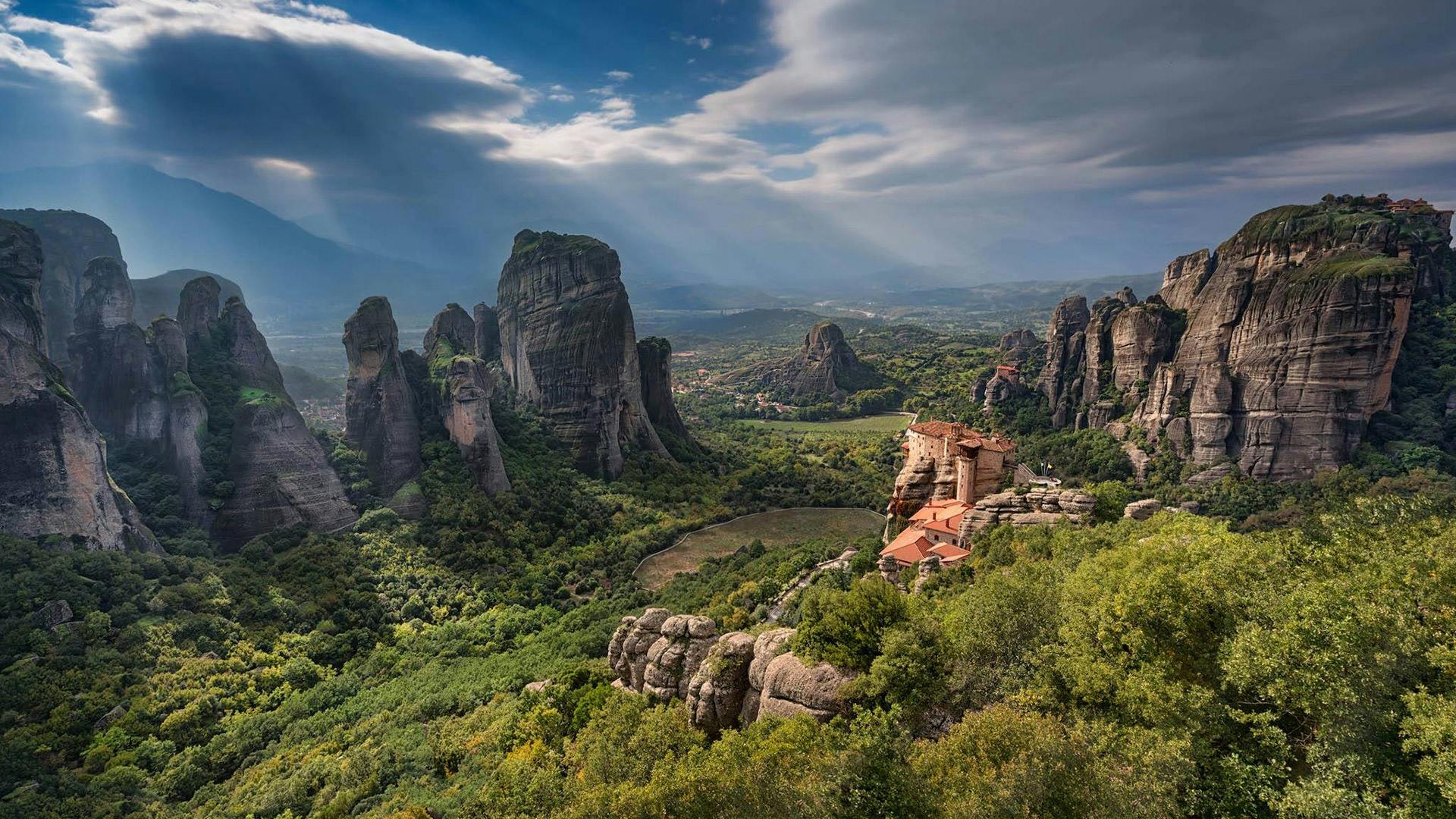 Meteora Monasteries Guided Tour from the Olympic Riviera