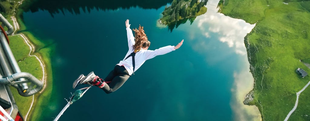 Experiência de Bungy Jumping no Stockhorn na Suíça