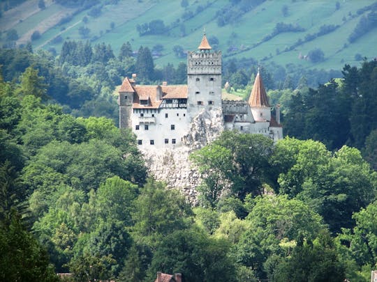 Visita guiada de día completo a 2 castillos y una ciudad medieval a Transilvania