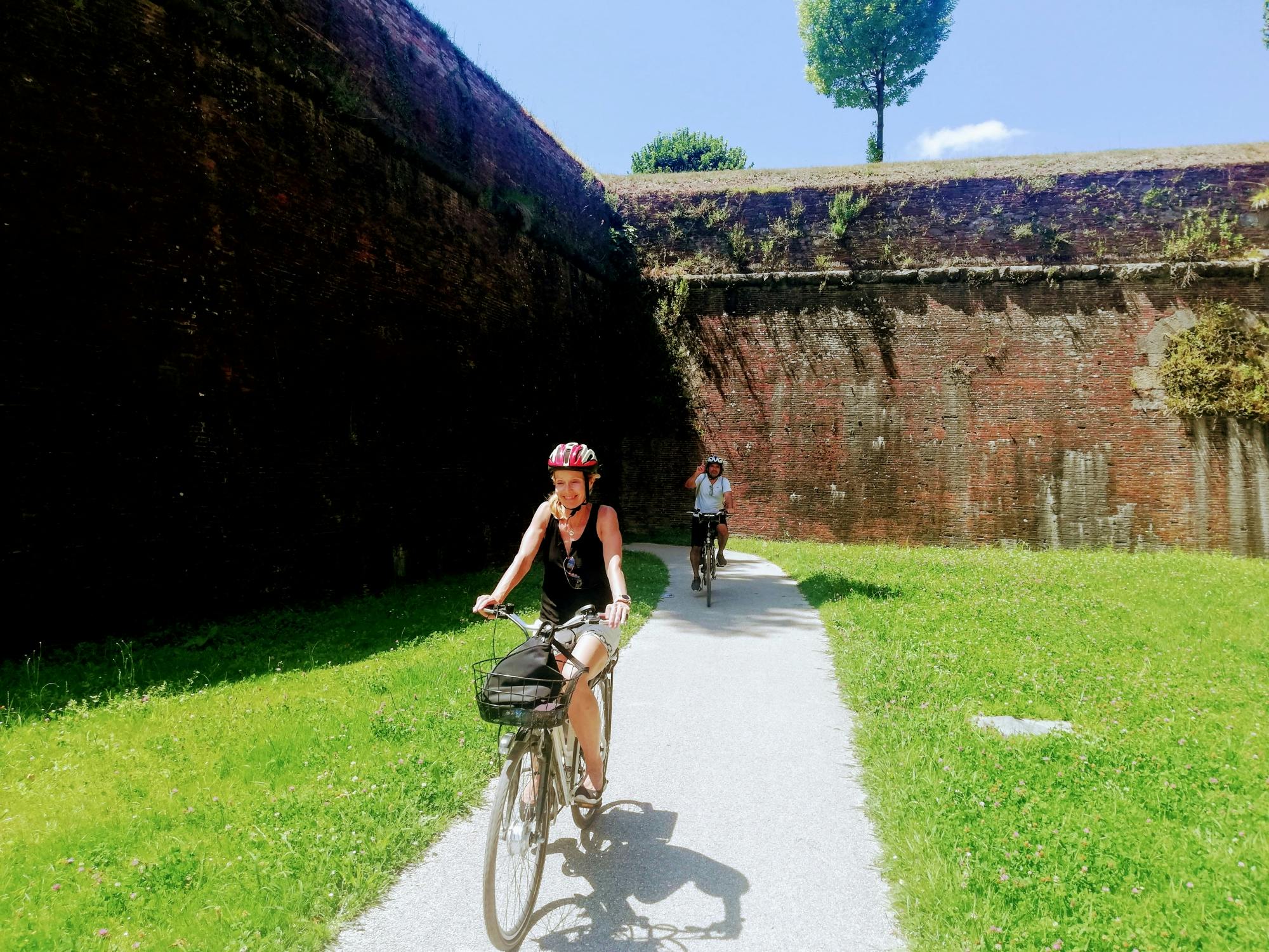 Begeleide fietstocht door Lucca en de muren