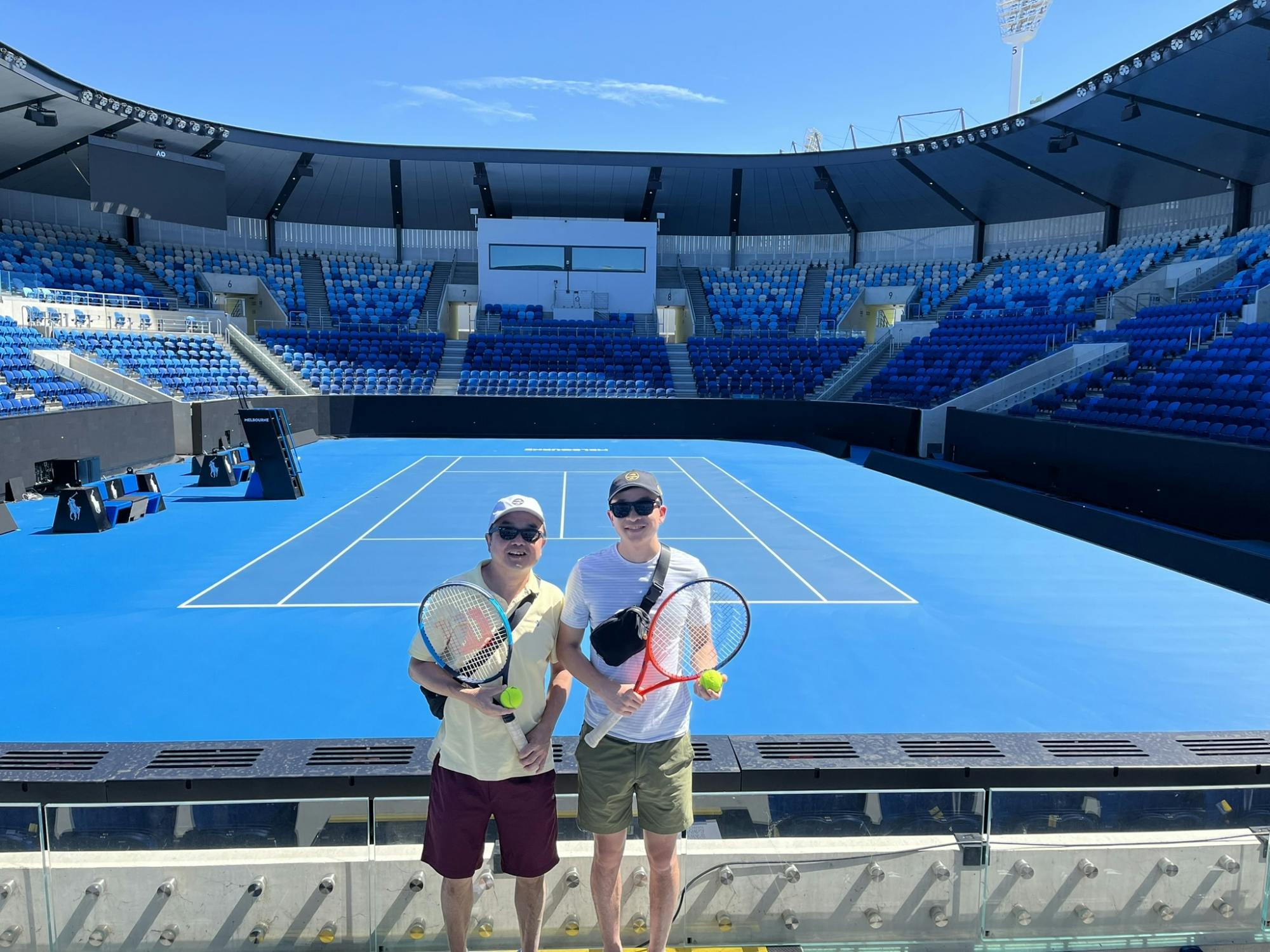 Passeio pelo Melbourne Sports Precinct e experiência com tênis