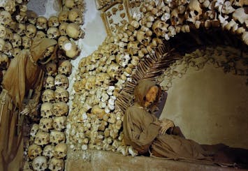 Catacombs and Capuchin Crypt Guided Tour with Transfer