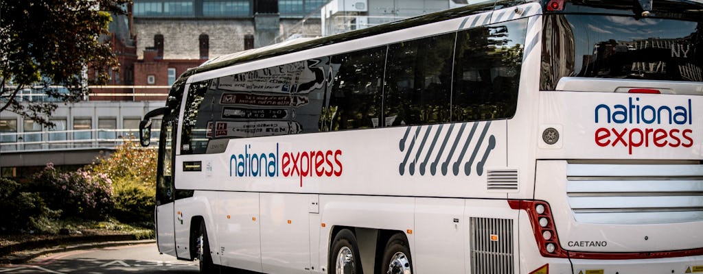 Trasferimento in autobus singolo o andata e ritorno da Heathrow a Gatwick Airport