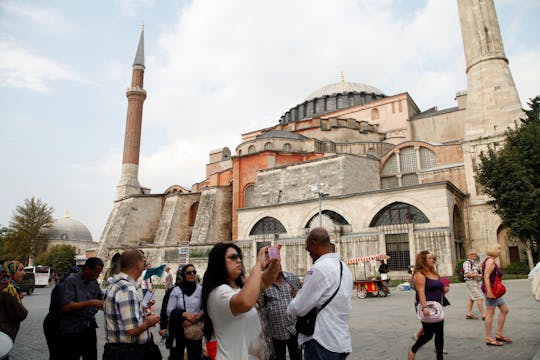 Führung durch die Cisterna Basilica, die Hagia Sophia, die Blaue Moschee und den Großen Basar