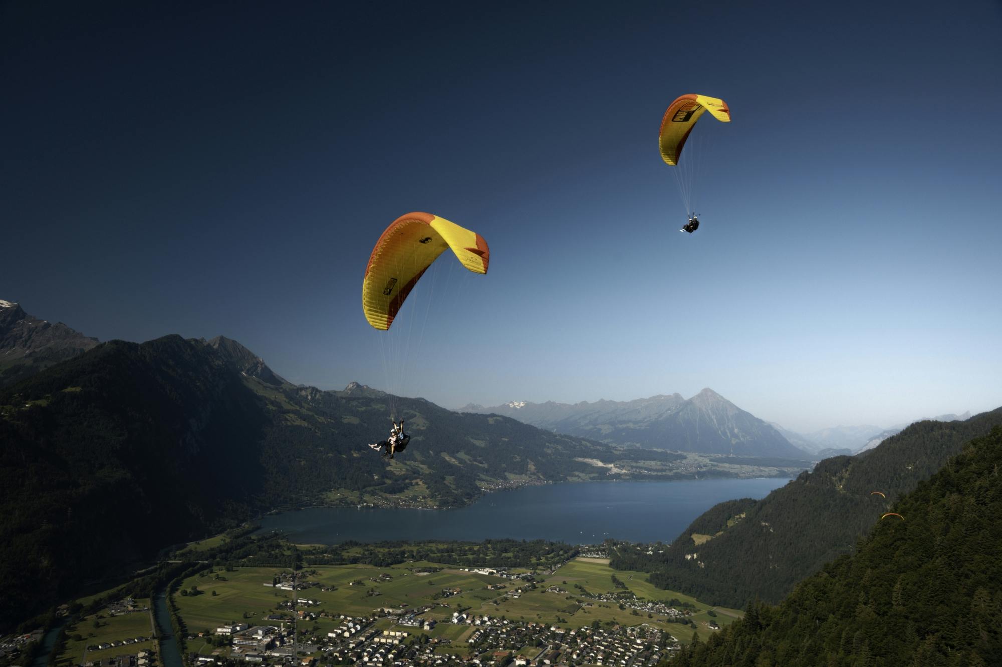 Experiência de verão de parapente em Interlaken