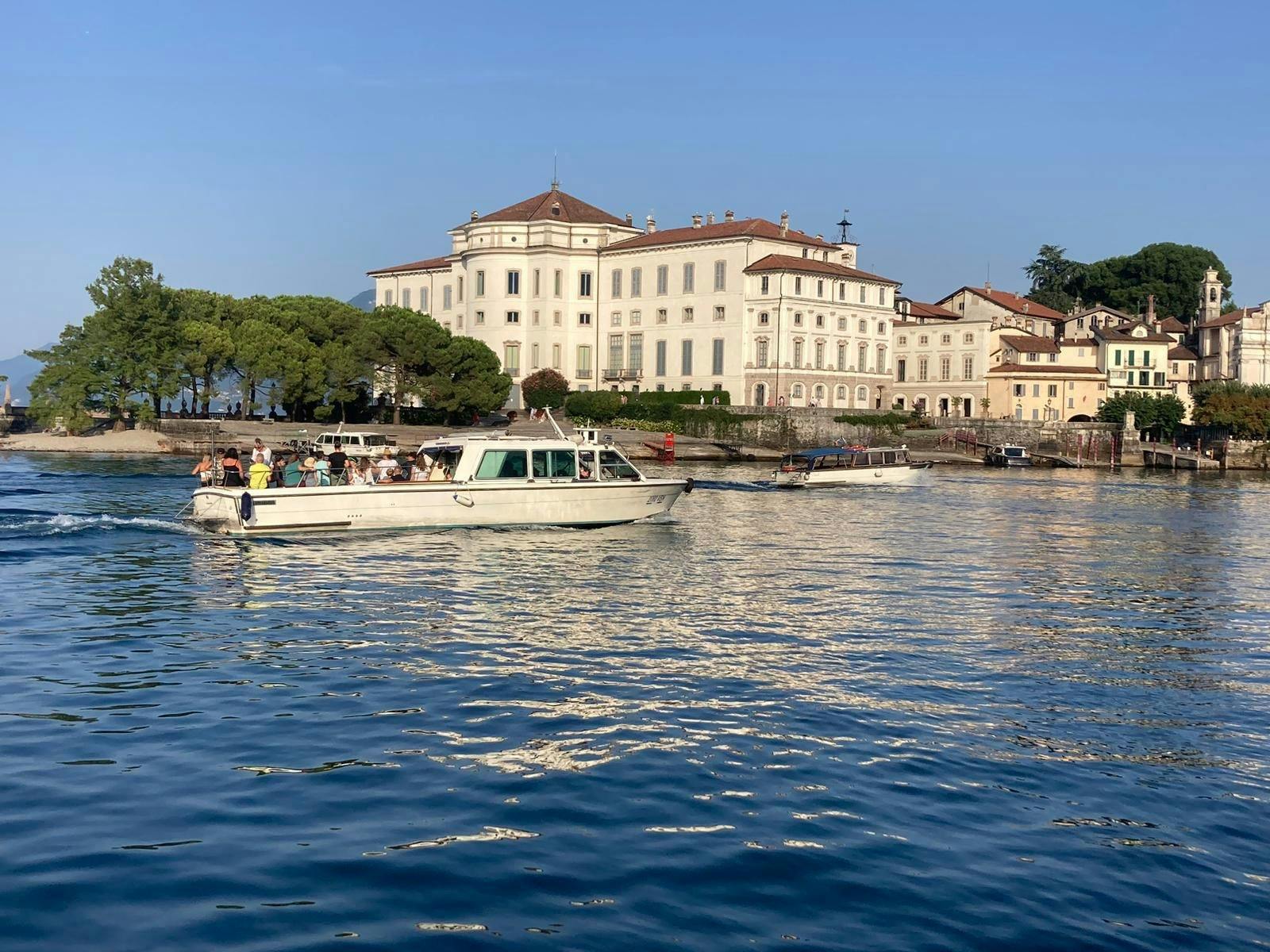 Passeio de barco privado no Lago Maggiore