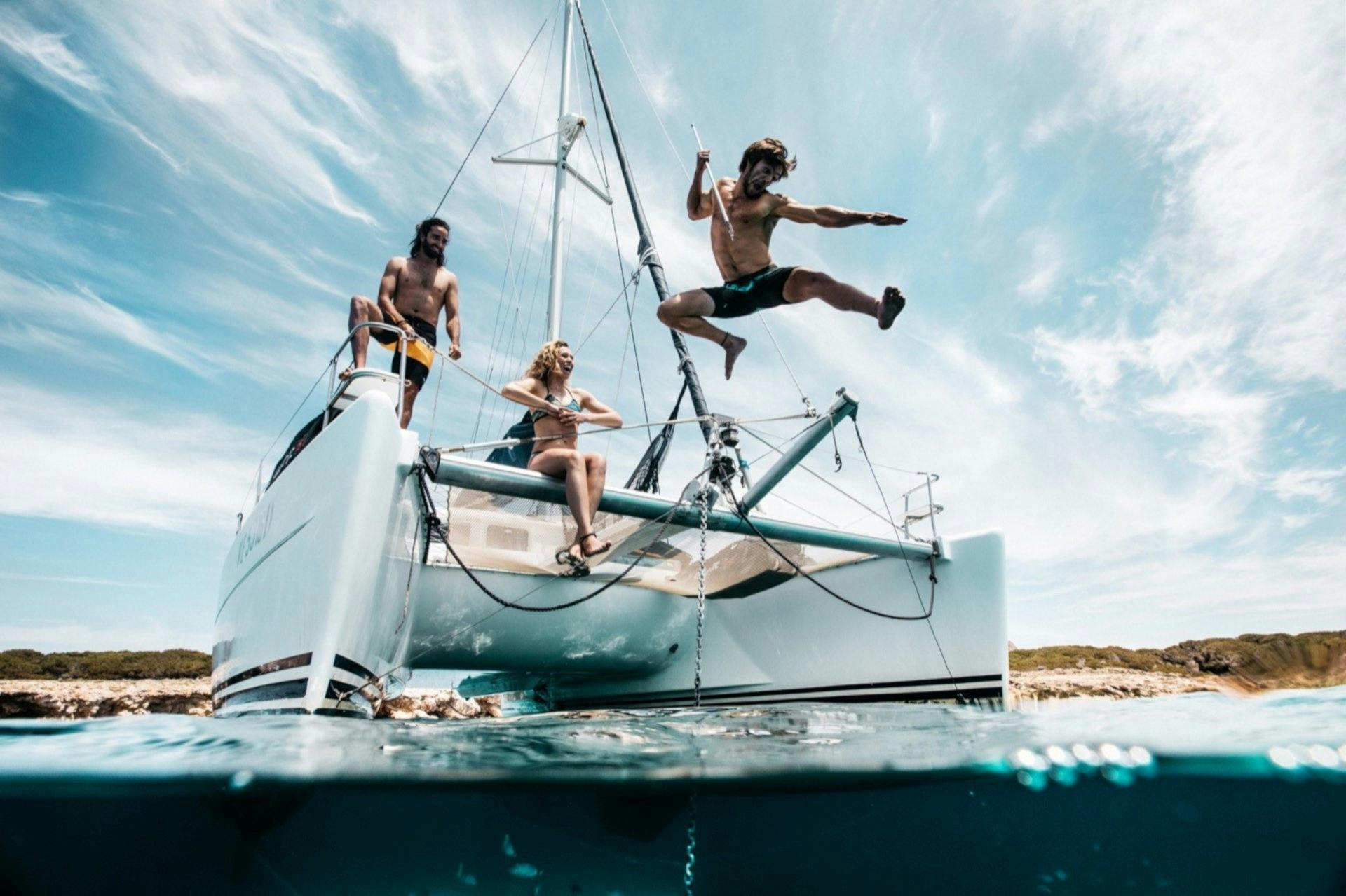 Catamarantocht van een hele dag naar de La Maddalena-archipel met lunch