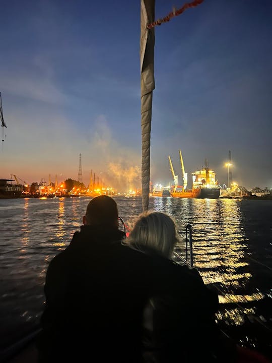 Crucero nocturno en yate con Prosecco en Gdansk