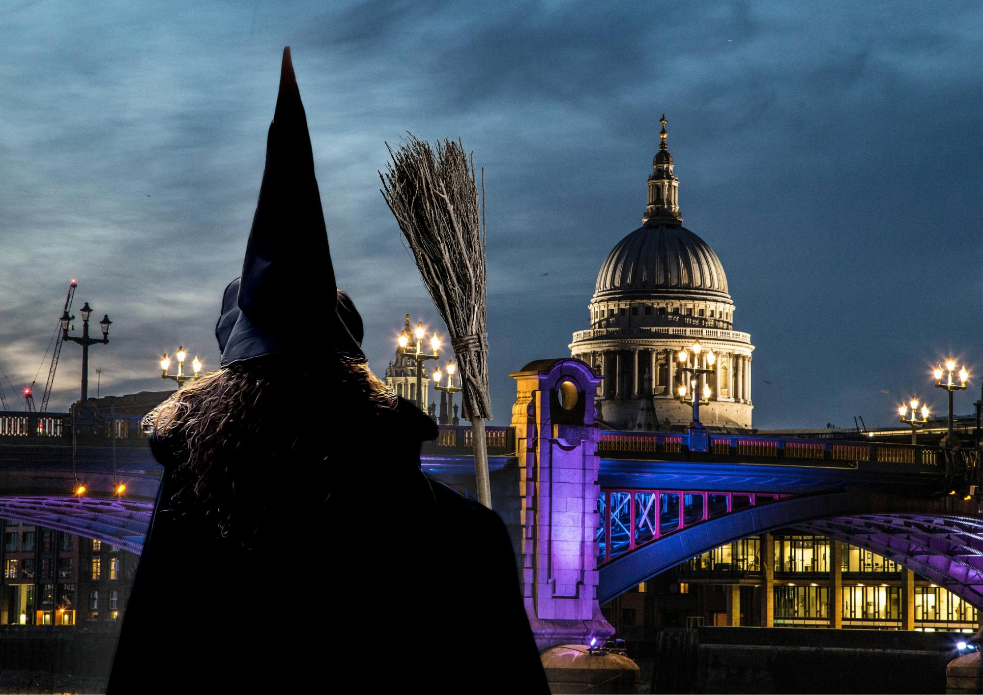 London witches and history walking tour