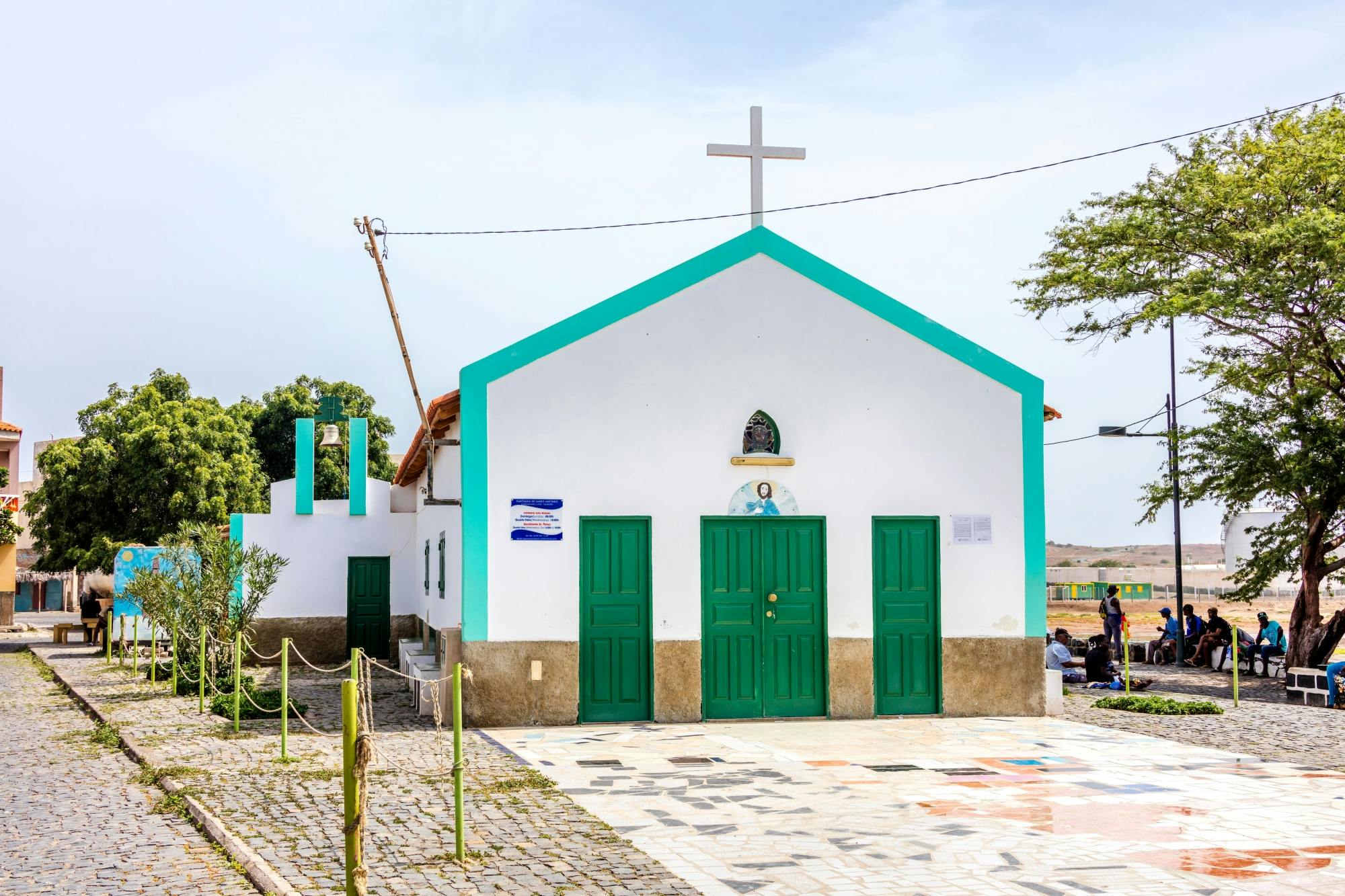 Adults Only Tour of Sal with Lobster Lunch and Salt Lake