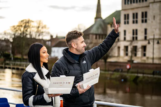 Crucero panorámico de pescado y patatas fritas en York