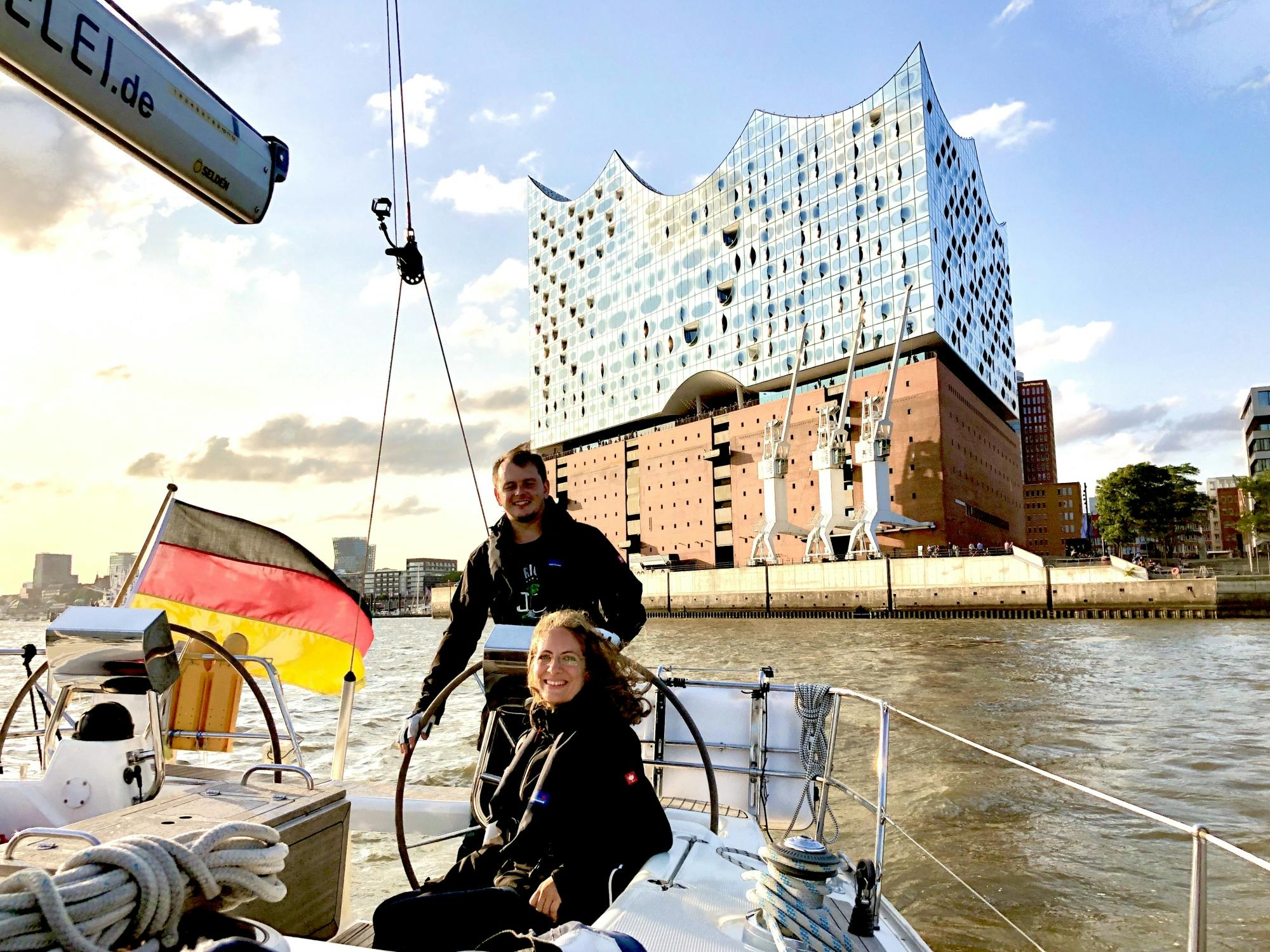 Viagem de barco autêntica para Blankenese saindo de Hamburgo