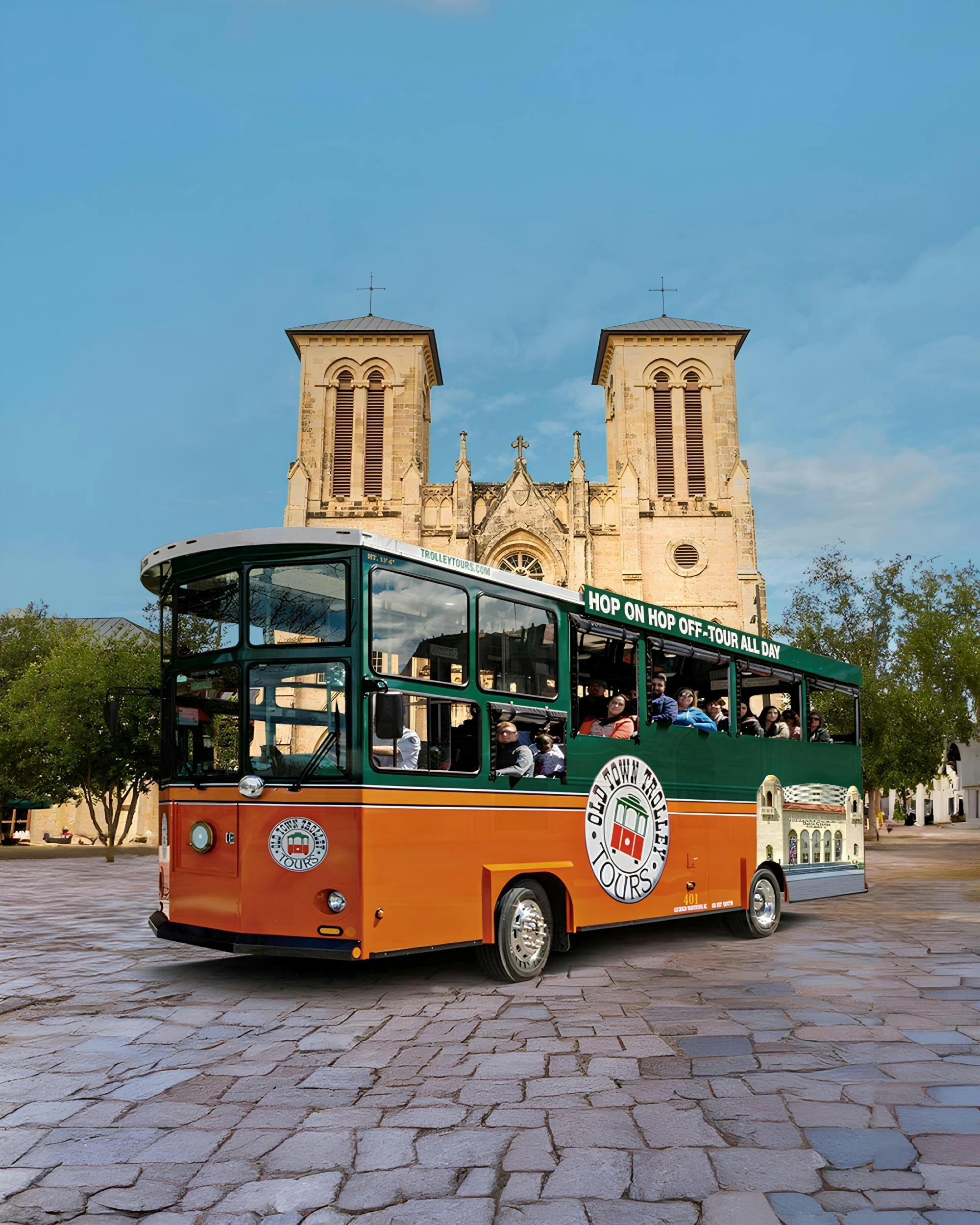 Hop-On-Hop-Off-Tour durch die Altstadt von San Antonio mit dem Trolley