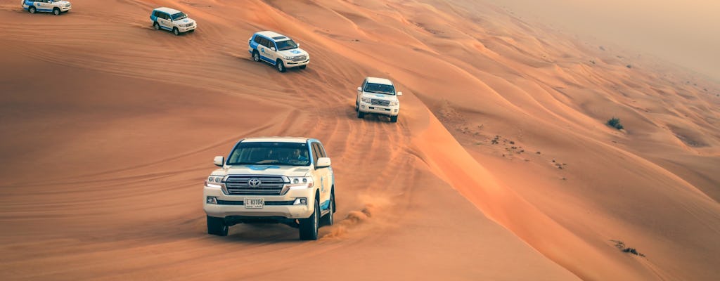 Dubajskie safari na pustyni z wydmami, sandboardingiem, kolacją z grilla