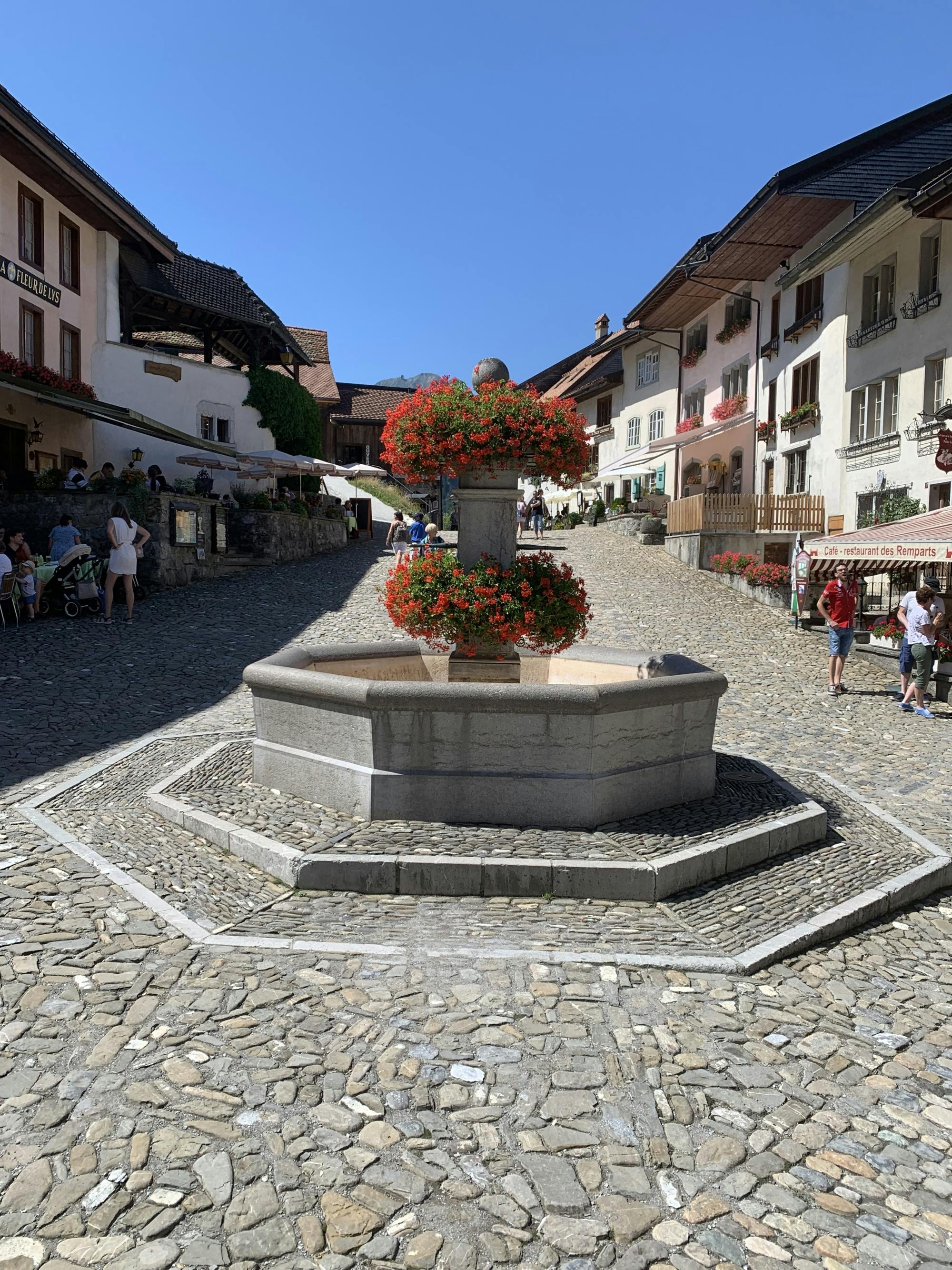 Gruyères kasteel, kaas en chocolade kleine groepsreis vanuit Zürich