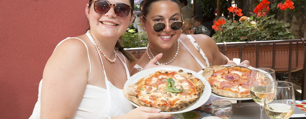 Hacer pizza en Taormina