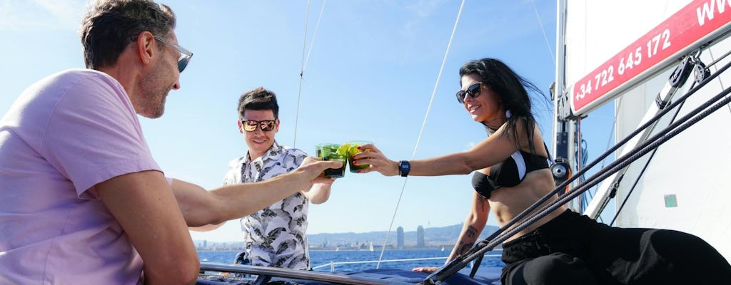 Yoga a Barcellona, brunch salutare e avventura in barca a vela