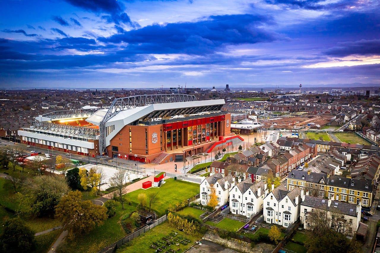Liverpool Football Club Museum og omvisning på stadion