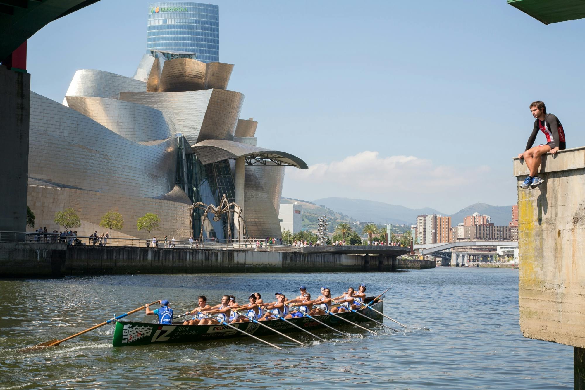 Tour per piccoli gruppi di Bilbao e del Museo Guggenheim da Vitoria