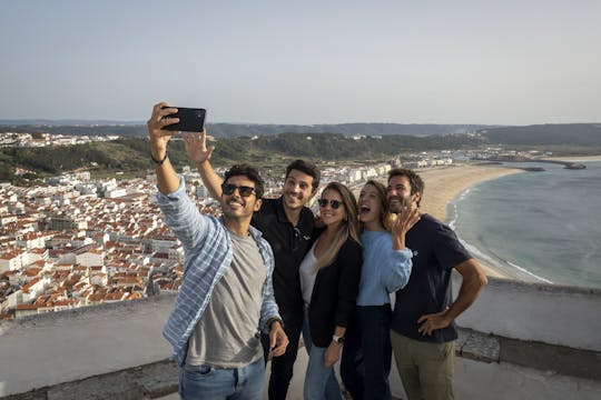 Excursión de día completo a Sintra, Nazaré y Fátima desde Lisboa