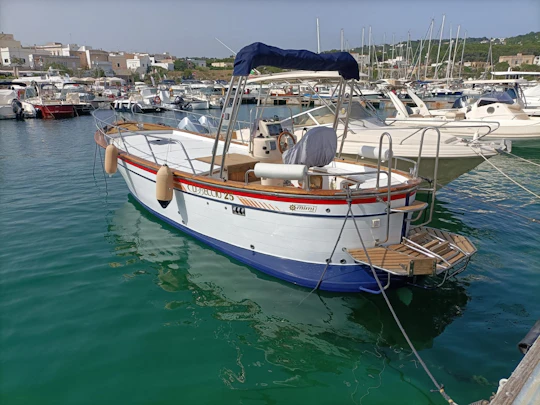 Private Cruise in a Gozzo to the Polignano a Mare Caves