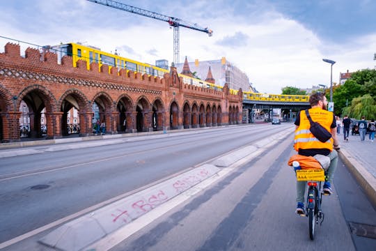 Tour alternativo in bici di Berlino in olandese