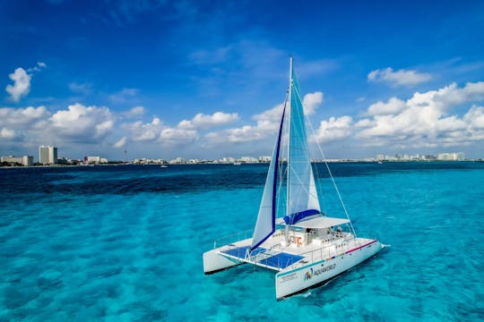 Isla Mujeres-catamaran vanuit de basistour van Cancun