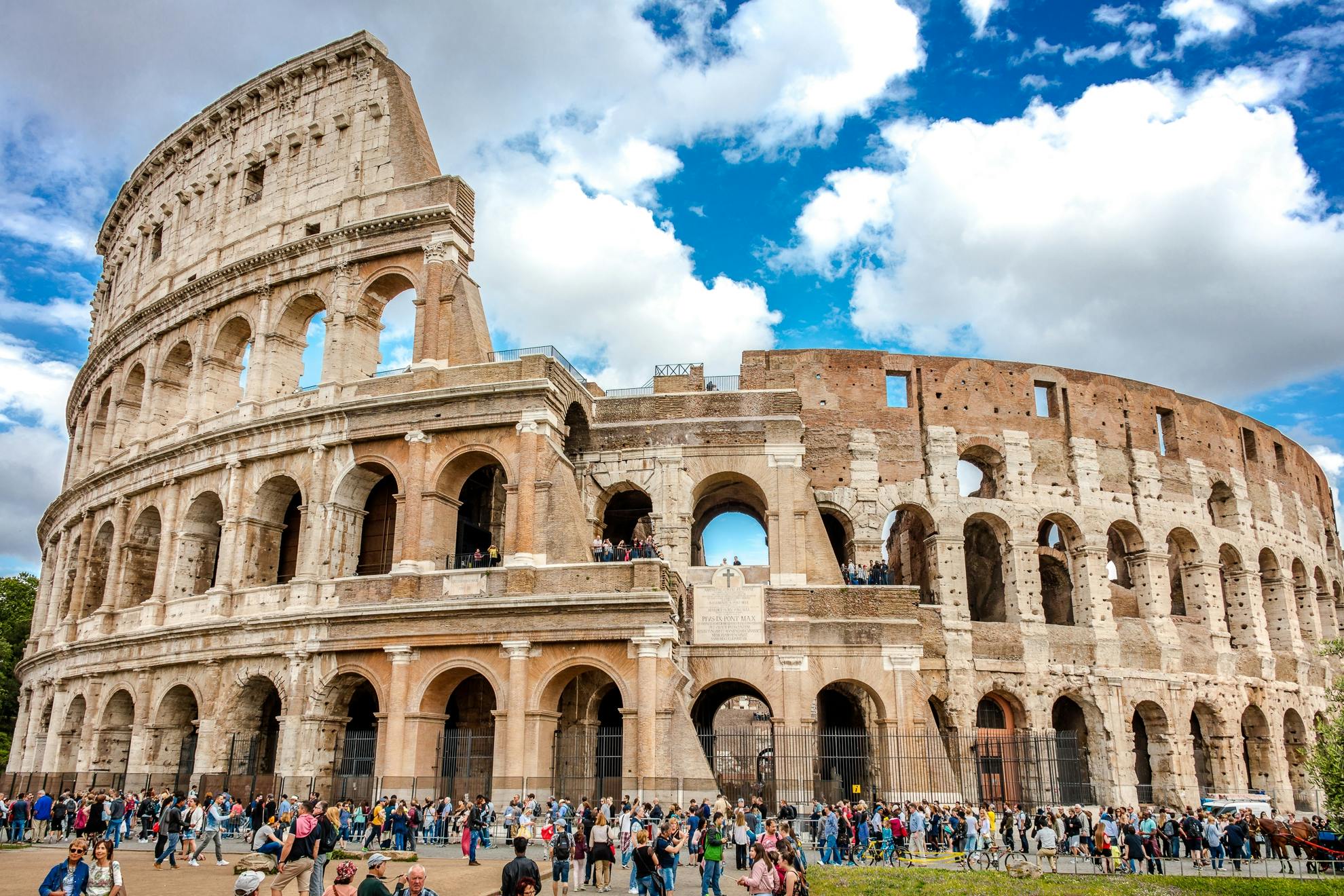 Colosseum & Roman Forum small-group tour with skip-the-line tickets & local guide
