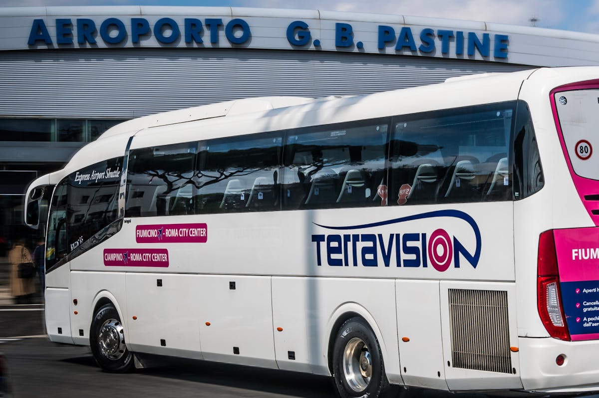 Bustransfer tussen luchthaven Ciampino en het centrum vanaf Rome