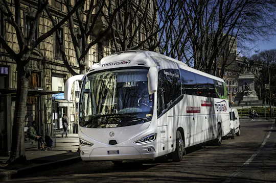 Transfer autobusem między lotniskiem Bergamo Orio al Serio a centrum Mediolanu